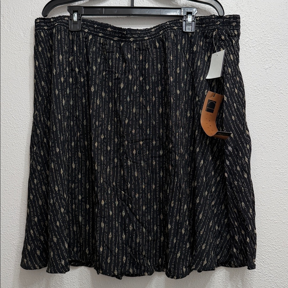 Carole Little Black and Cream Rayon Skirt size 24